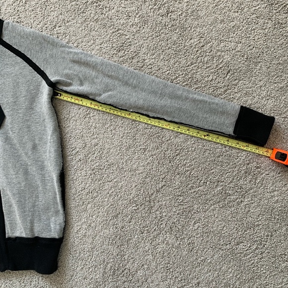 Reversible lululemon zip up sweater - Picture 5 of 5